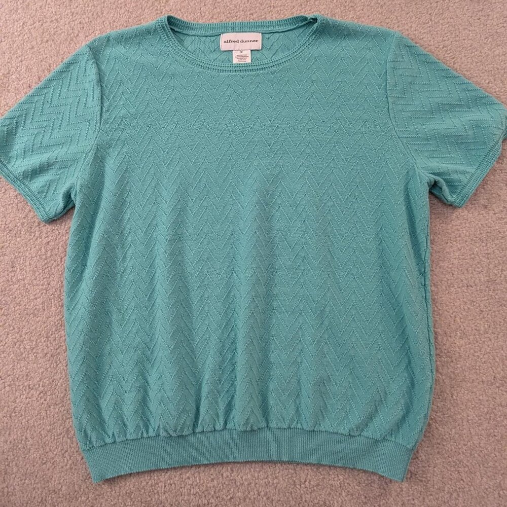 Alfred Dunner Light Green Ladies Top, size Medium